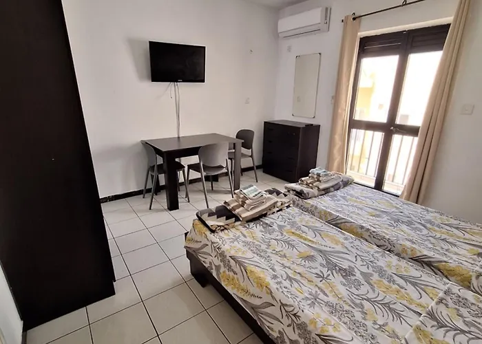 Lovely Paceville I Appartement *